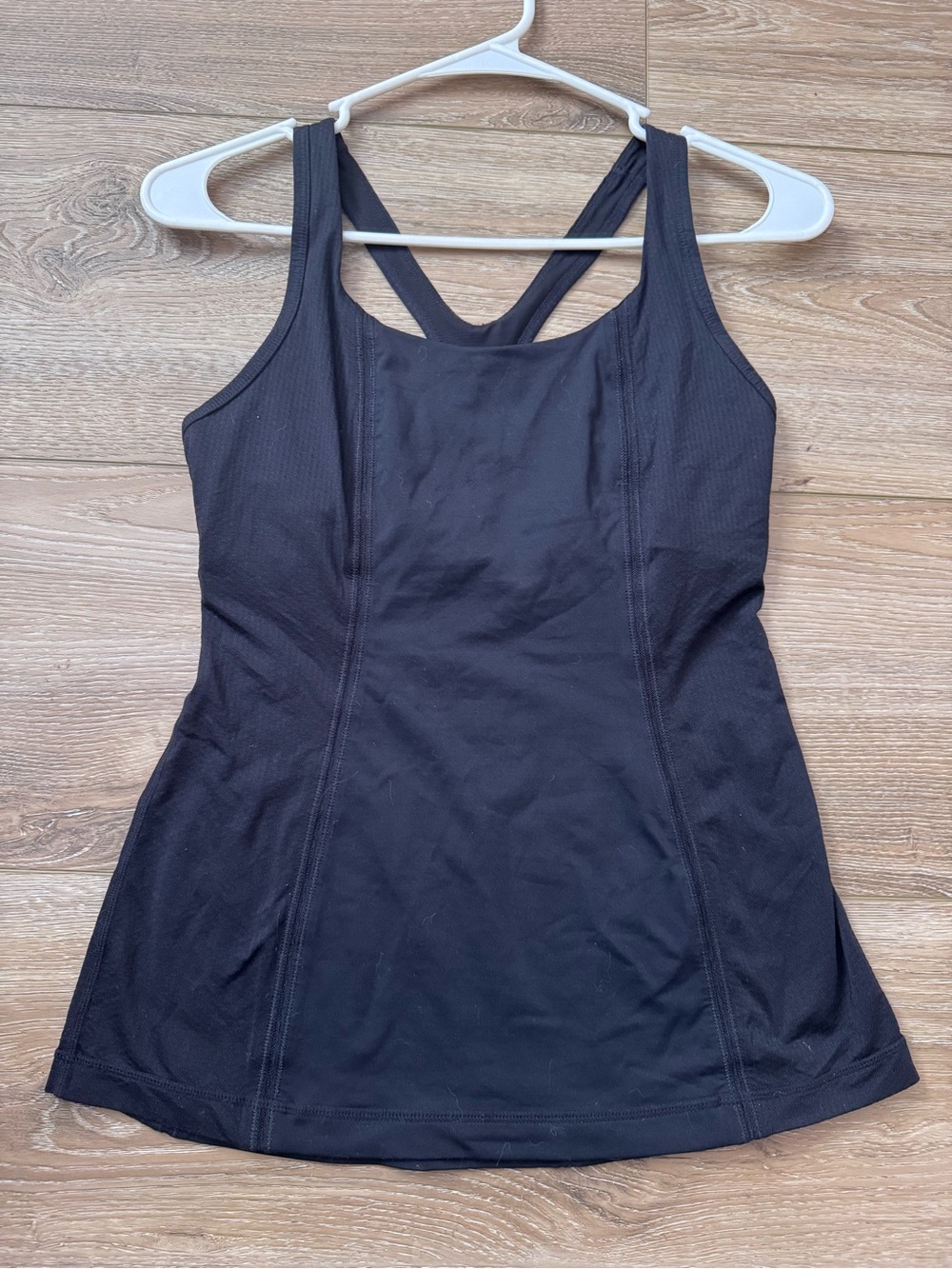 Lululemon Black Women's Racerback Tank Top built in sports bra medium or 4?